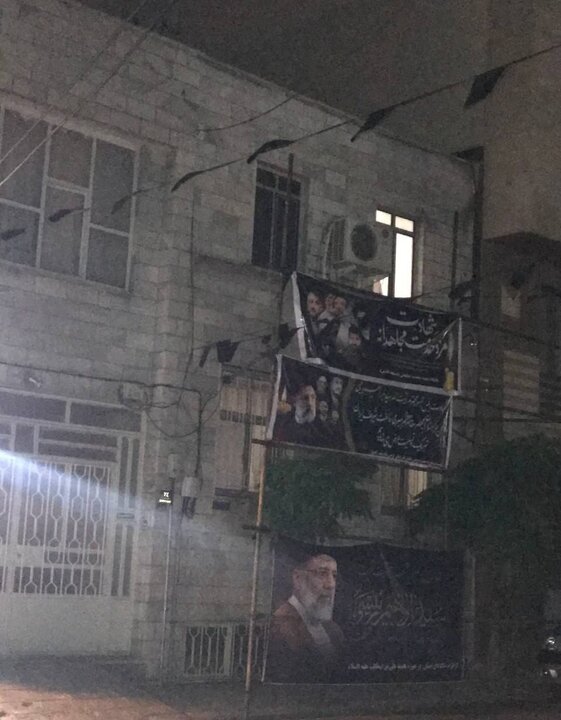 انتشار تصاویری از بیرون منزل ابراهیم رئیسی پس از مراسم خاکسپاری