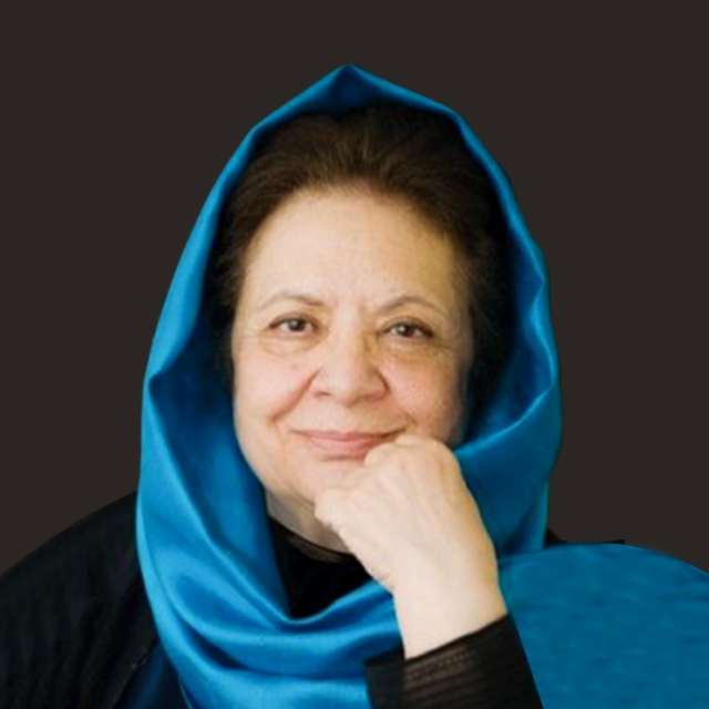 عکس ناراحت‌کننده از نویسنده زن مشهور ایرانی در آنور دنیا